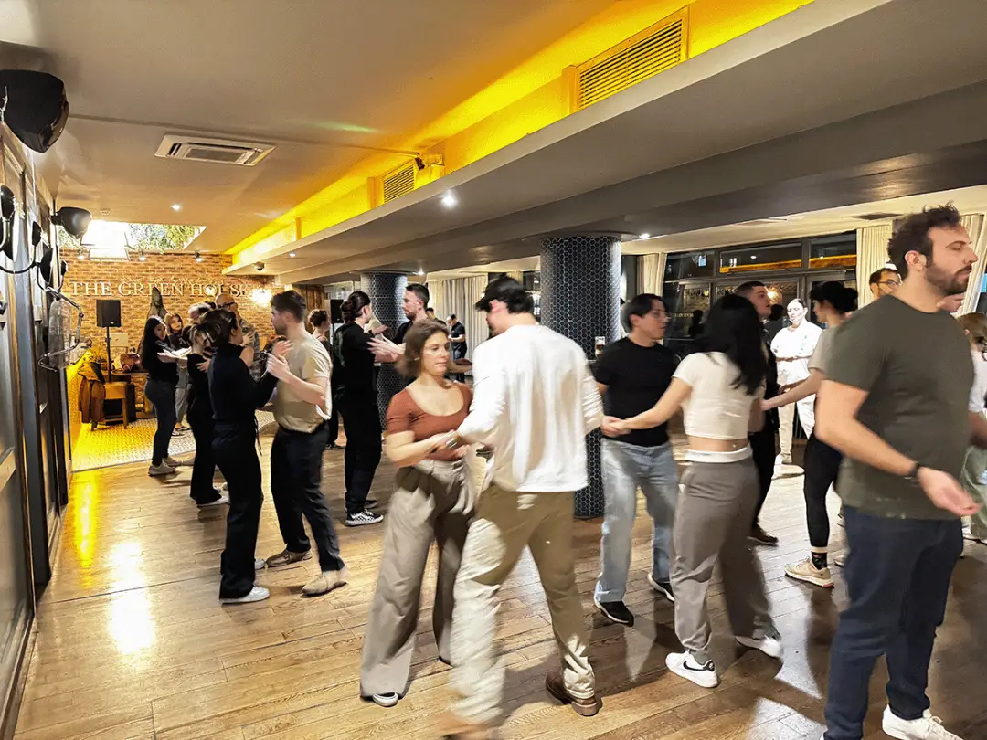 Sensual Bachata Classes - Dublin Salsa Academy Sensual Bachata Classes