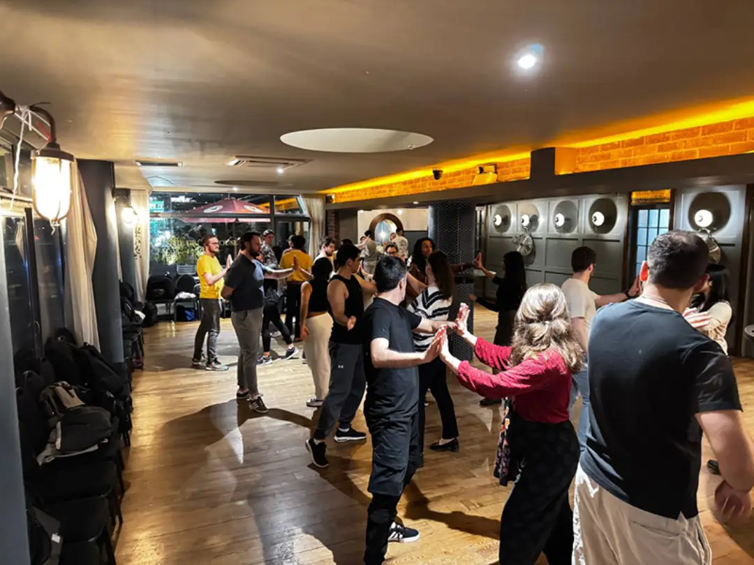 Line Salsa Classes - Dublin Salsa Academy Line Salsa Classes